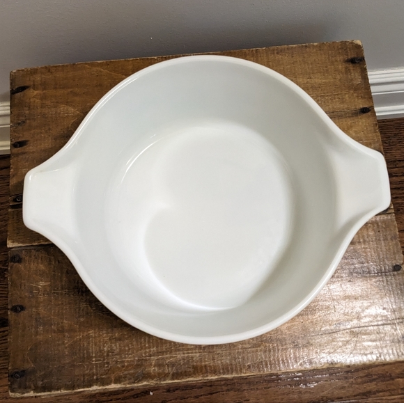 Vintage PYREX Homestead Pattern Casserole Dish | Blue and Tan 475-B 2.5 litres - Picture 3 of 9